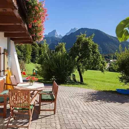 Gaestehaus Untersulzberglehen Farm stay Schoenau am Koenigsee